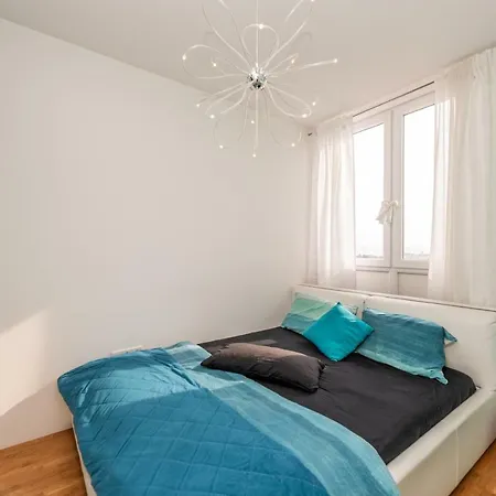 Shiny Apartment
